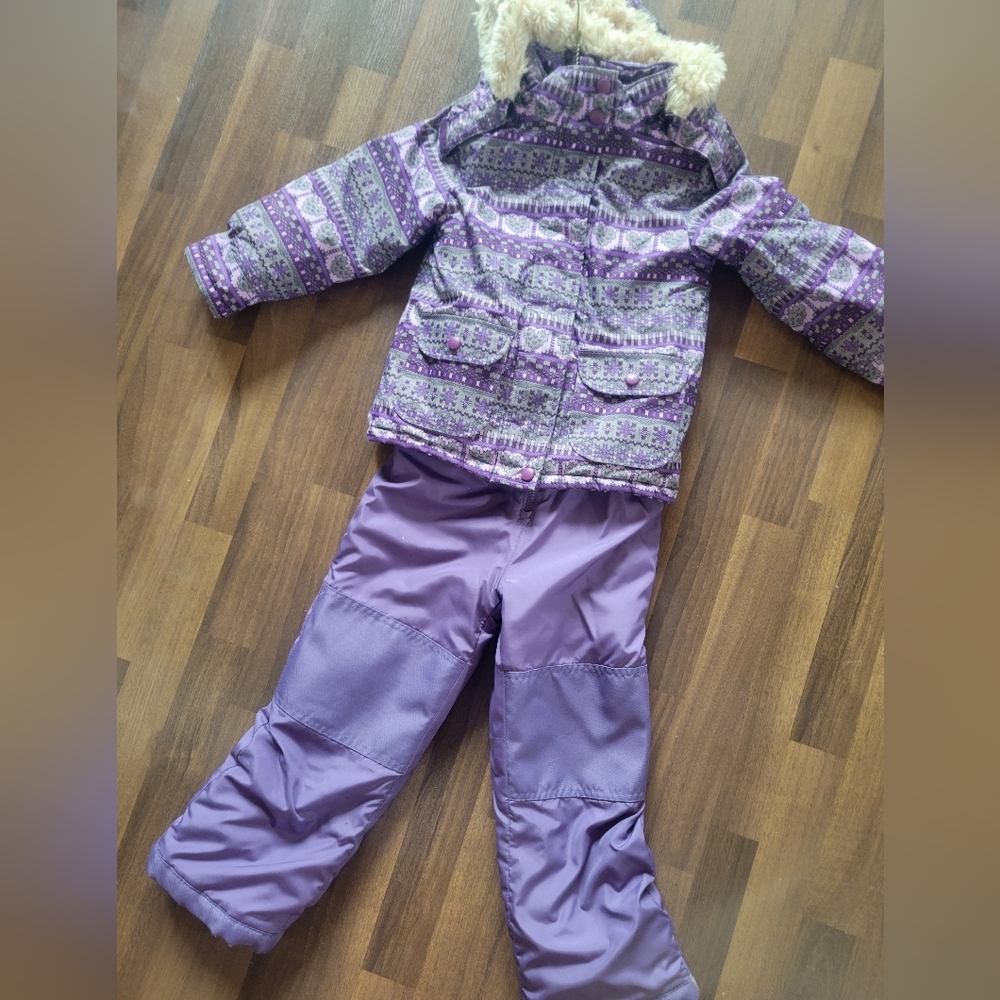 Winter jacket with bib snowpants
